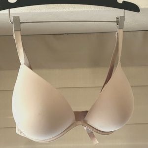 PINK Wear Everywhere Super Push-Up Bra